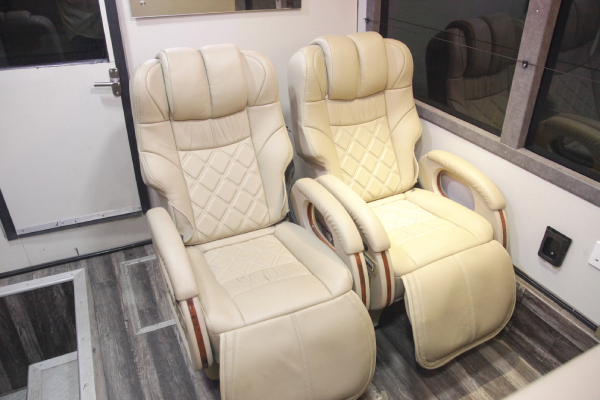 Caravans/Camper Vans
